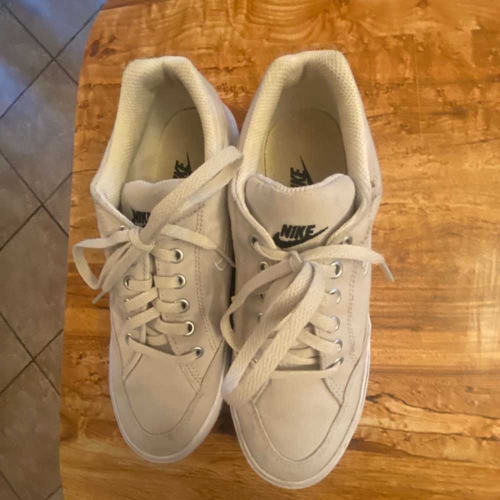 Nike dress shoes